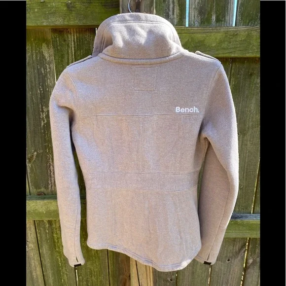 Bench Jacket - Picture 11 of 11